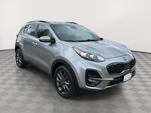 Used 2020 Kia Sportage S w/ Option Group 020 AWD/4WD image 3