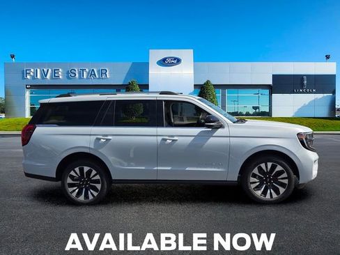 New 2026 Ford Expedition Platinum w/ Driver's Package AWD/4WD image 9