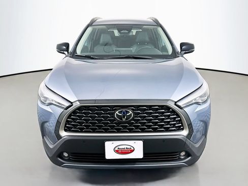 Certified 2025 Toyota Corolla Cross XLE FWD image 2