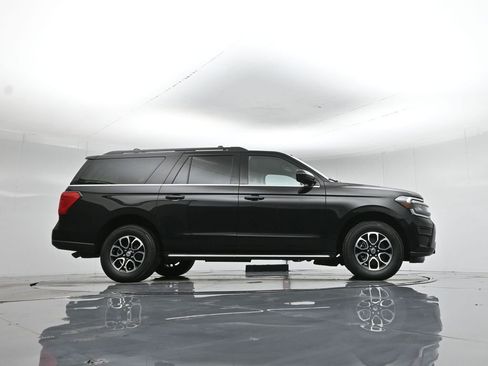 Used 2023 Ford Expedition Max XLT image 57