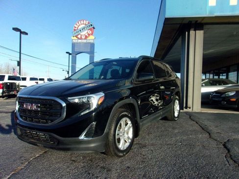 Used 2020 GMC Terrain SLE w/ Driver Convenience Package AWD/4WD image 1