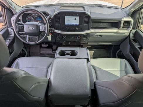 Used 2022 Ford F150 XL w/ Trailer Tow Package image 10