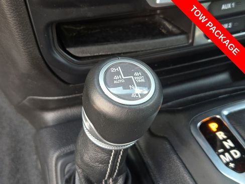 Used 2022 Jeep Wrangler Unlimited Sahara w/ Cold Weather Group AWD/4WD image 24