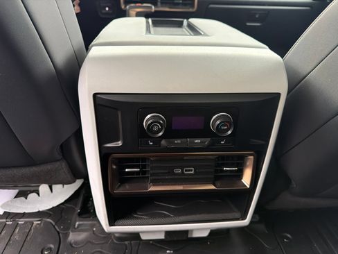 Used 2025 GMC Hummer EV 2X w/ LPO, Sport Package AWD/4WD image 14