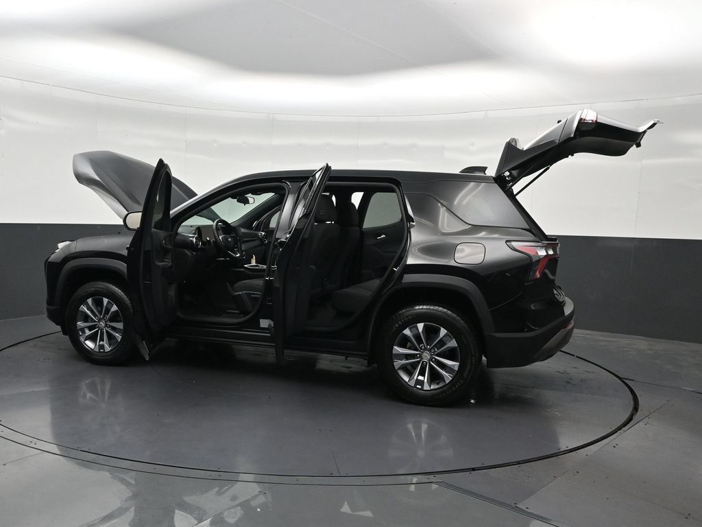 Used 2026 Chevrolet Equinox LT FWD image 34