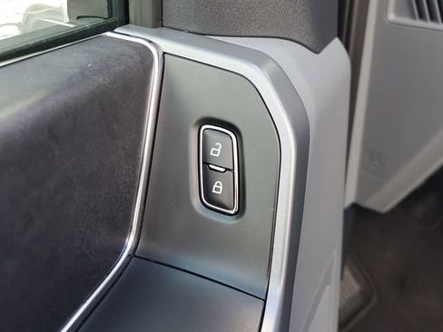 Used 2025 Ford F150 XLT w/ Equipment Group 301A Standard AWD/4WD image 18