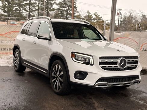 Used 2021 Mercedes-Benz GLB 250 4MATIC image 6