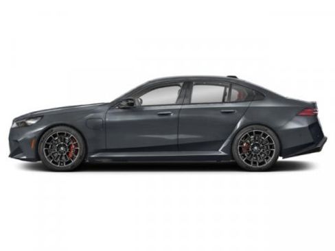 New 2026 BMW M5 w/ Carbon Package image 3