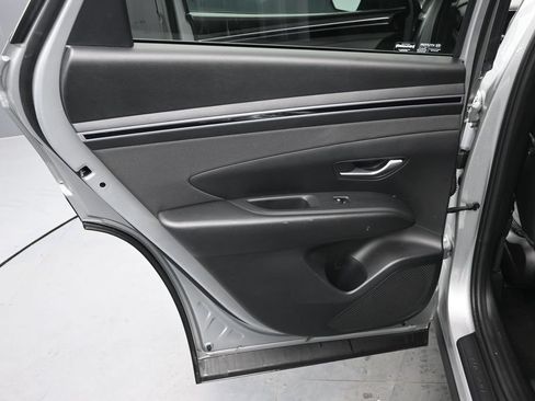Used 2023 Hyundai Tucson SEL w/ Convenience Package AWD/4WD image 14