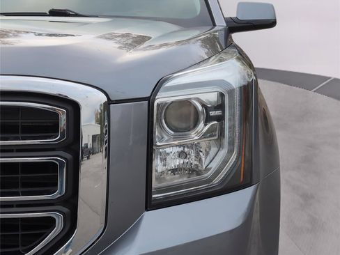 Used 2019 GMC Yukon XL SLT w/ Open Road Package image 12