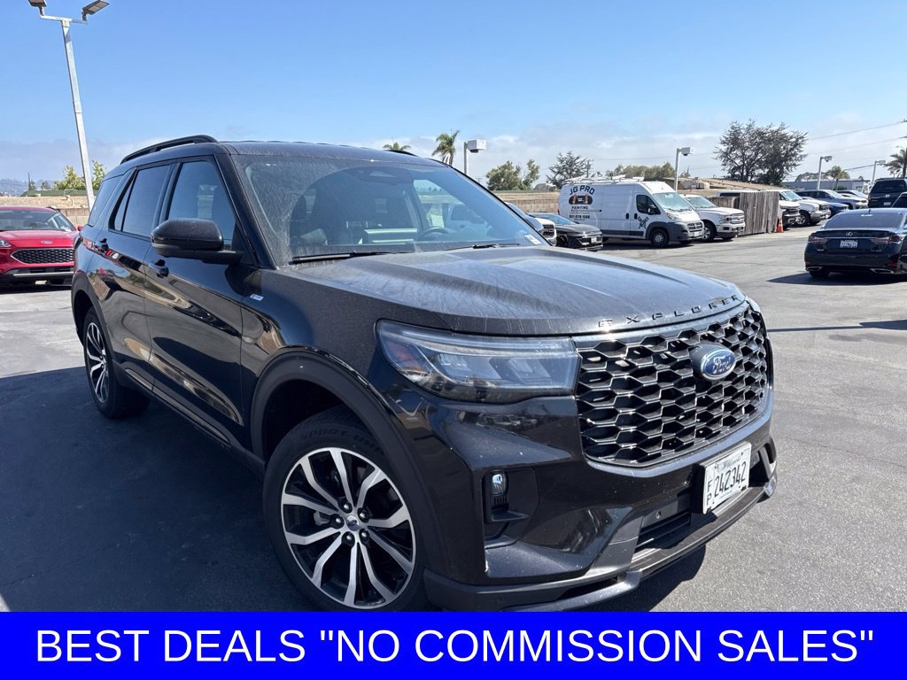 Used 2025 Ford Explorer ST-Line AWD/4WD image 2