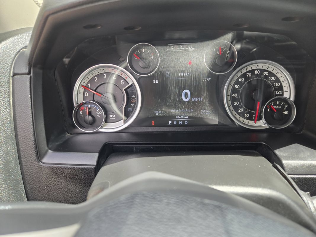 Used 2014 RAM 2500 Laramie w/ Cold Weather Group AWD/4WD image 17