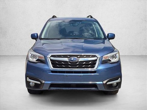 Used 2018 Subaru Forester 2.5i Touring w/ Popular Package #3B AWD/4WD image 2