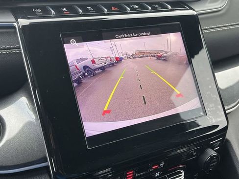 Used 2023 Jeep Grand Cherokee Altitude image 31