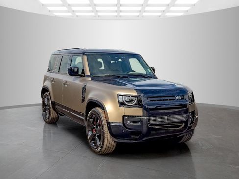 New 2026 Land Rover Defender 110 X AWD/4WD image 7