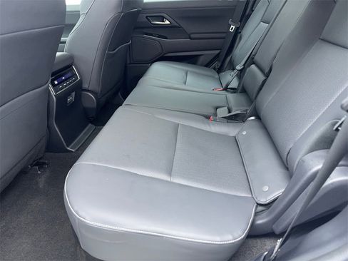 Used 2024 Lexus GX 550 image 41