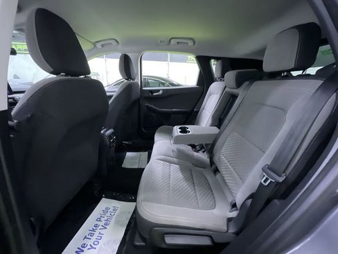 Used 2021 Ford Escape SE w/ SE Sport Appearance Package image 27