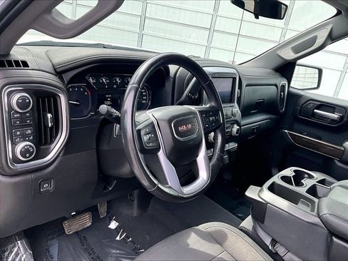 Used 2019 GMC Sierra 1500 Elevation w/ X31 Off-Road Package AWD/4WD image 8