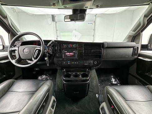 Used 2020 GMC Savana 2500 Extended w/ Enhanced Convenience Package RWD image 26