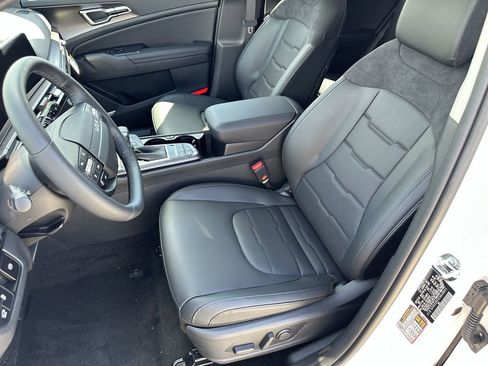New 2026 Kia Sportage SX FWD image 17