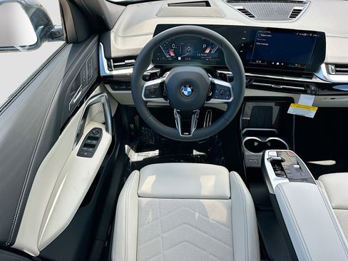 New 2026 BMW X2 xDrive28i w/ Technology Package AWD/4WD image 16