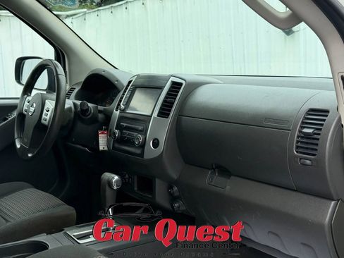 Used 2019 Nissan Frontier SV AWD/4WD image 13