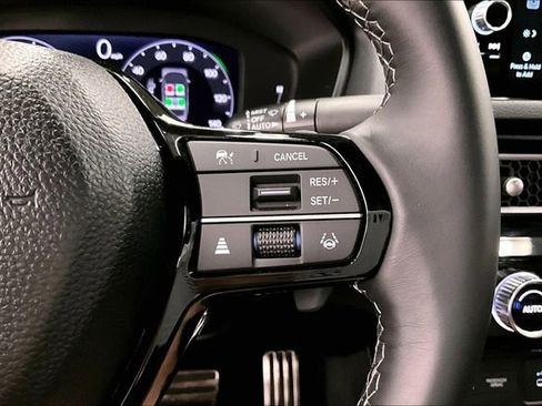 Used 2025 Honda Civic Sport Touring image 28
