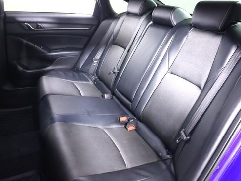 Used 2018 Honda Accord Sport image 36