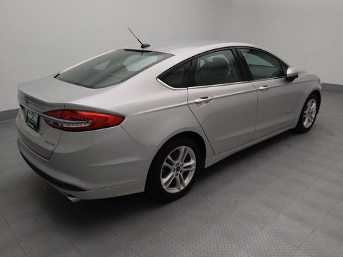 Used 2018 Ford Fusion S image 9