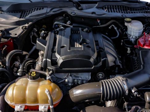 Used 2019 Ford Mustang Coupe w/ Black Accent Package image 43