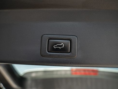 Used 2019 Subaru Ascent Premium AWD/4WD image 11