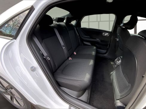 New 2025 Hyundai Ioniq 6 SE image 9