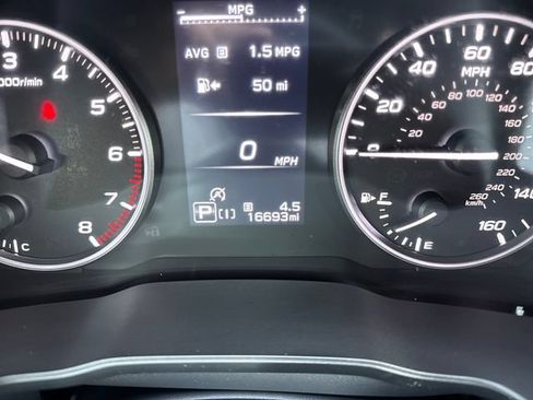 Used 2025 Subaru Forester Premium AWD/4WD image 22