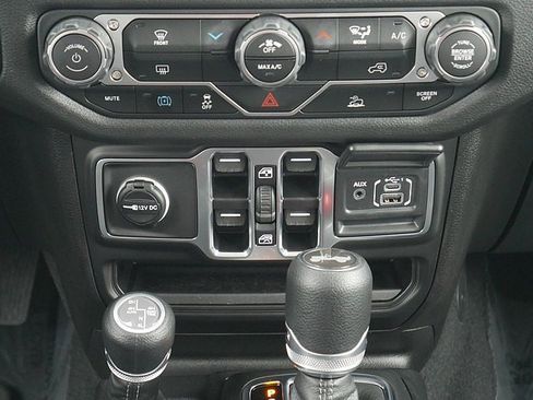 Used 2025 Jeep Wrangler Unlimited Sport S 4xe image 21