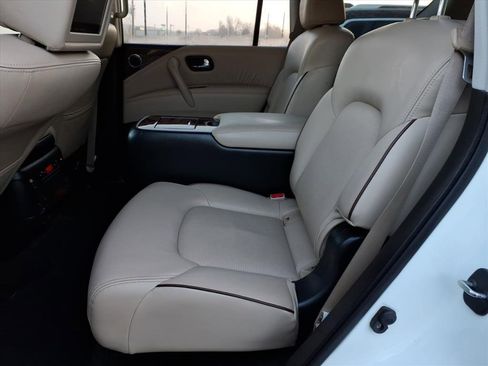 Used 2020 Nissan Armada Platinum w/ Captain's Chairs Package image 10