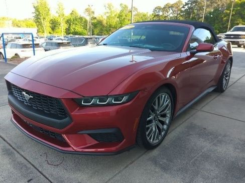 Used 2024 Ford Mustang Premium image 3