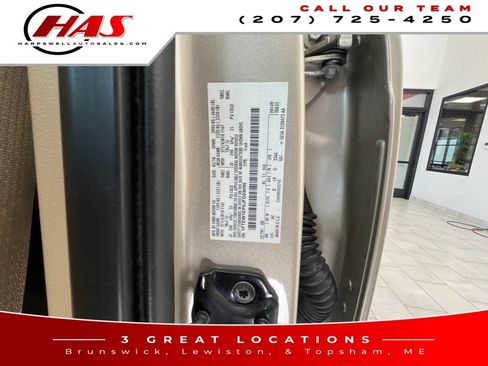 Used 2018 Ford F150 Lariat w/ Equipment Group 502A Luxury AWD/4WD image 16