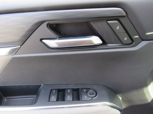 New 2026 GMC Acadia Elevation image 12