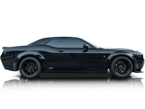 Used 2023 Dodge Challenger SRT Hellcat RWD image 2