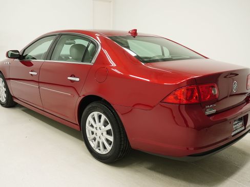 Used 2011 Buick Lucerne CXL w/ Driver Confidence Package FWD image 6