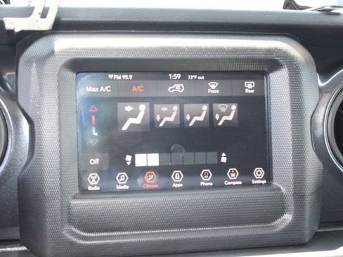 Used 2022 Jeep Wrangler Unlimited Sport AWD/4WD image 26