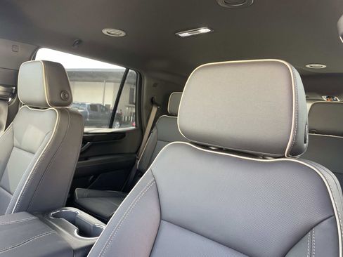 New 2026 GMC Yukon Elevation image 22