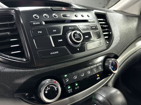 Used 2016 Honda CR-V LX image 17