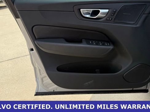 Certified 2023 Volvo XC60 B5 Plus w/ Climate Package AWD/4WD image 19