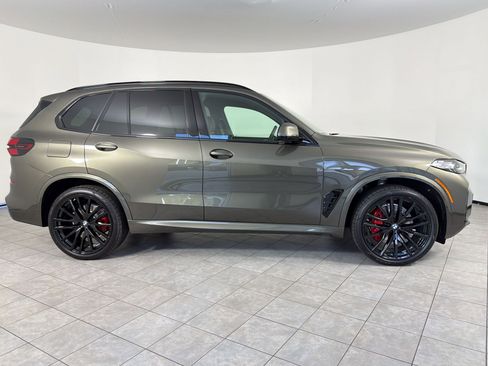 New 2026 BMW X5 sDrive40i image 8