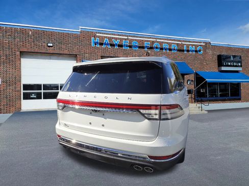 Used 2023 Lincoln Aviator Reserve w/ Elements Package Plus image 5