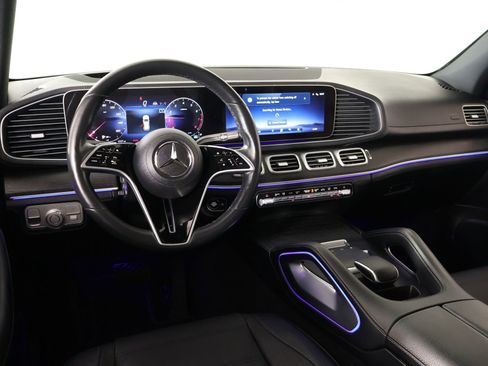 Used 2024 Mercedes-Benz GLE 450 4MATIC image 2
