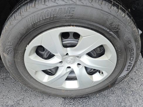 Used 2020 Toyota RAV4 LE w/ Carpet Mat Package FWD image 30