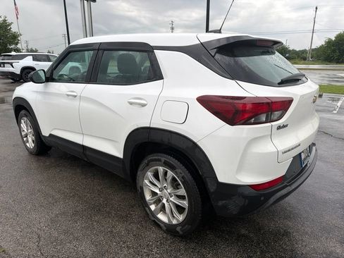 Used 2021 Chevrolet TrailBlazer LS FWD image 4