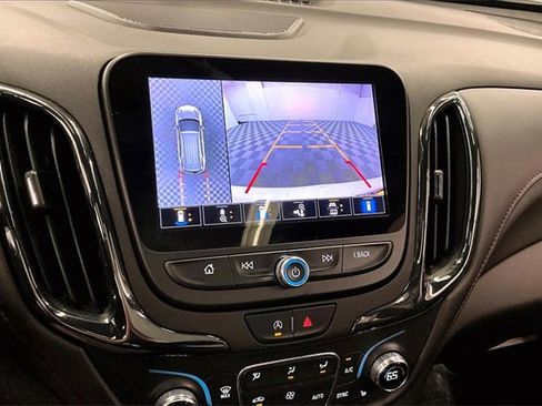 Used 2022 Chevrolet Equinox RS w/ RS Leather Package image 27